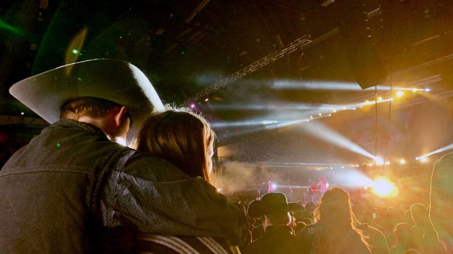Las Vegas: Country Bar Crawl by Party Bus w/ Mixed Drinks - Cancellation and schedule flexibility