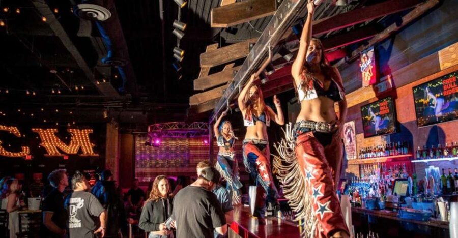 Las Vegas: Country Bar Crawl by Party Bus w/ Mixed Drinks - The party bus is part of the attraction