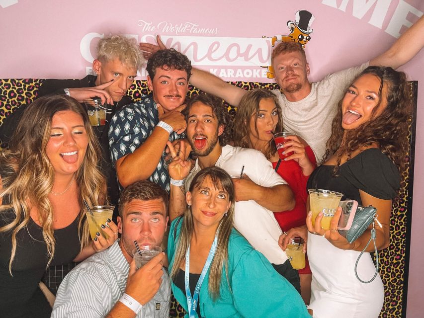 Las Vegas Fremont Street Bar Crawl (party bus add-on option) - Drink specials are useful, but read the offer realistically