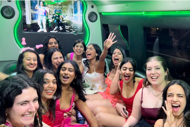 Las Vegas Nightclub VIP Entry with Party Bus - The party bus between venues