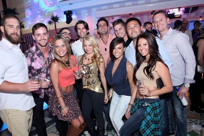 Las Vegas Nightclub VIP Entry with Party Bus - Meeting the group and starting the night