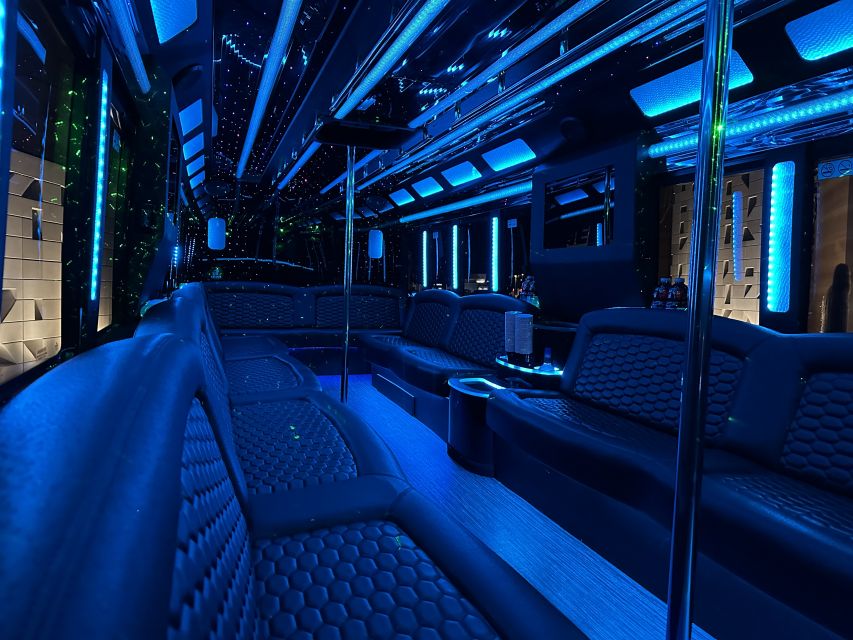 Las Vegas: Party Bus Nightlife Guided Tour - The later venues and the changing pace