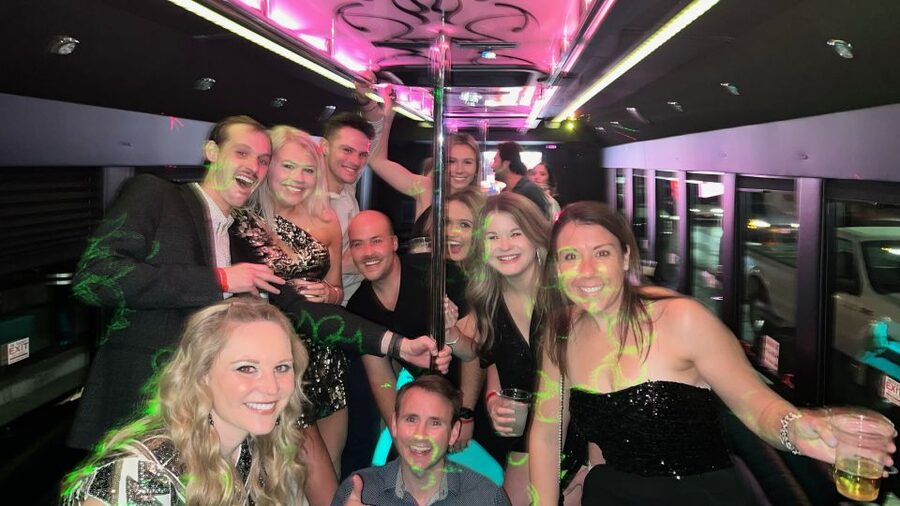Las Vegas: Skip-the-Line VIP Nightclub Crawl - Timing, language, and access