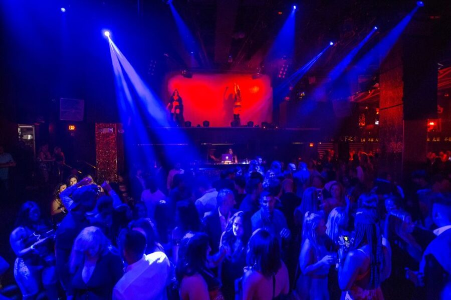 Las Vegas: VIP Nightlife Tour to Bar, Nightclub & Strip Club - The party bus is the strongest part of the package