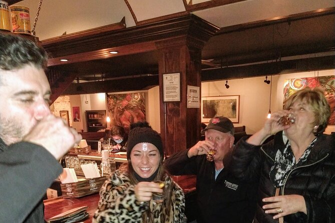 Late Night Savannah Haunted Pub Crawl - Savannah stories with Raven or Spooky Steve