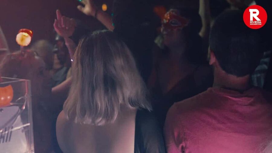 Legendary Halloween Pub Crawl Party in Milan 2025 - Games that make a mixed group easier