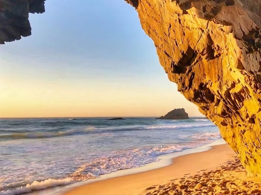 Lisbon Coast Tour: Paradise Beaches & Famous Beach Bars - A short change of pace in Cascais