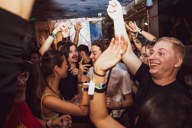 Lisbon Pub Crawl - Who will enjoy this night out