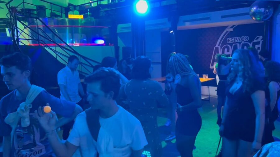 Lisbon Pub Crawl: Unlimited Drinks, Shots & V.I.P Club Entry - Key points at a glance