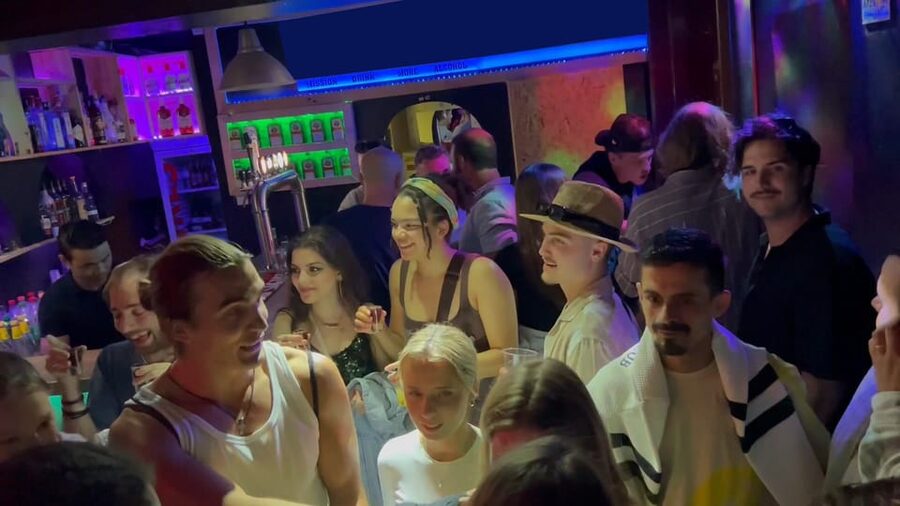 Lisbon Pub Crawl: Unlimited Drinks, Shots & V.I.P Club Entry - Starting at São Pedro de Alcântara