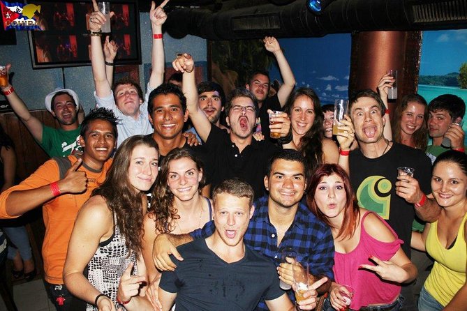 Lisbon Wild Pub Crawl - The first stop: an open bar and quick introductions