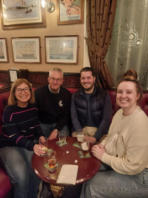 Liverpool: Guided Pub Crawl Tour with 3 Drinks - The Pig & Whistle and the Final Drink
