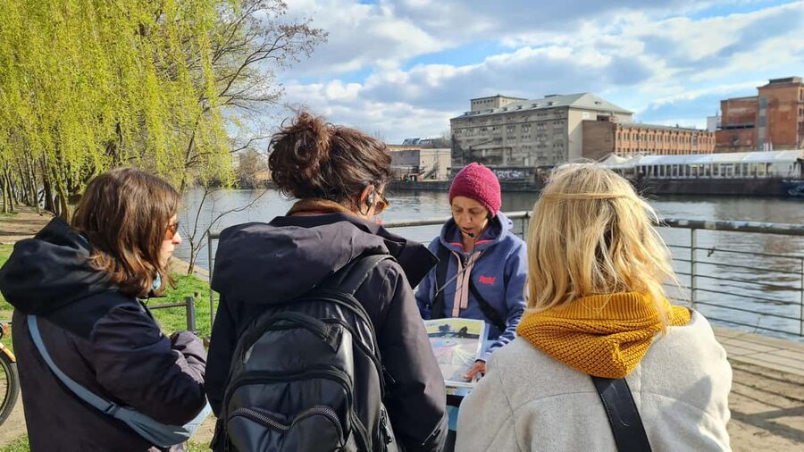 Living in the Shadow of Berlin’s Nightlife - A City Tour - Ostbahnhof through Miriam’s eyes