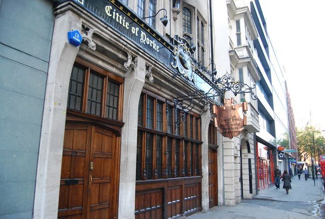 London: 2-Hour Historic Pub Tour - A London history tour with a pint at the end