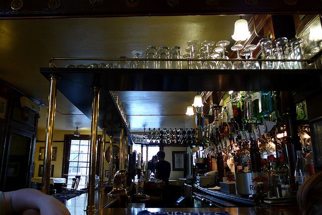 London: 2-Hour Historic Pub Tour - Starting at Chancery Lane and entering old London
