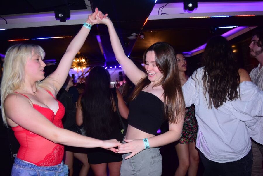 London: 4 Soho Nightclubs Crawl - Who will enjoy this Soho crawl most