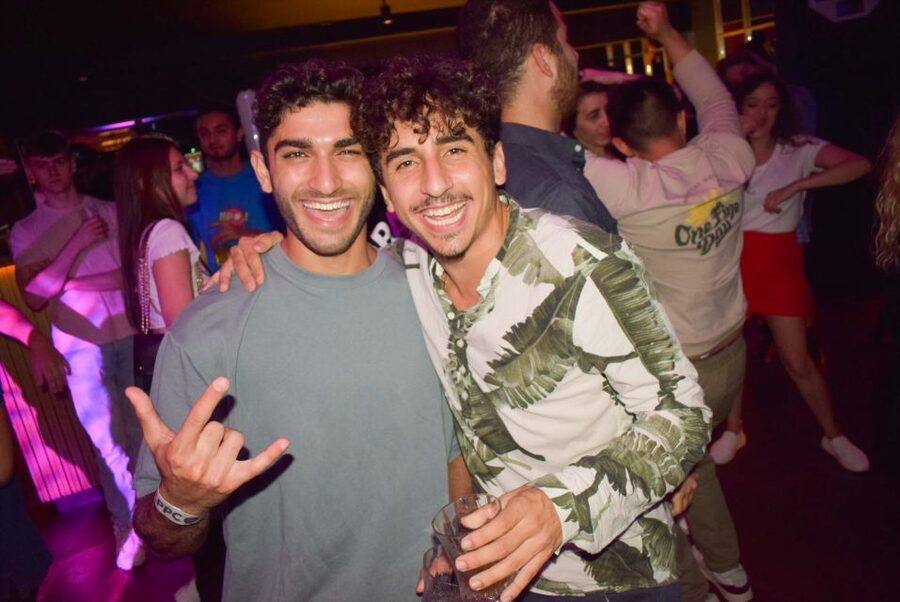London: Bar and Club Crawl to 5 Central London Venues - Photos, drinks, and what is actually included