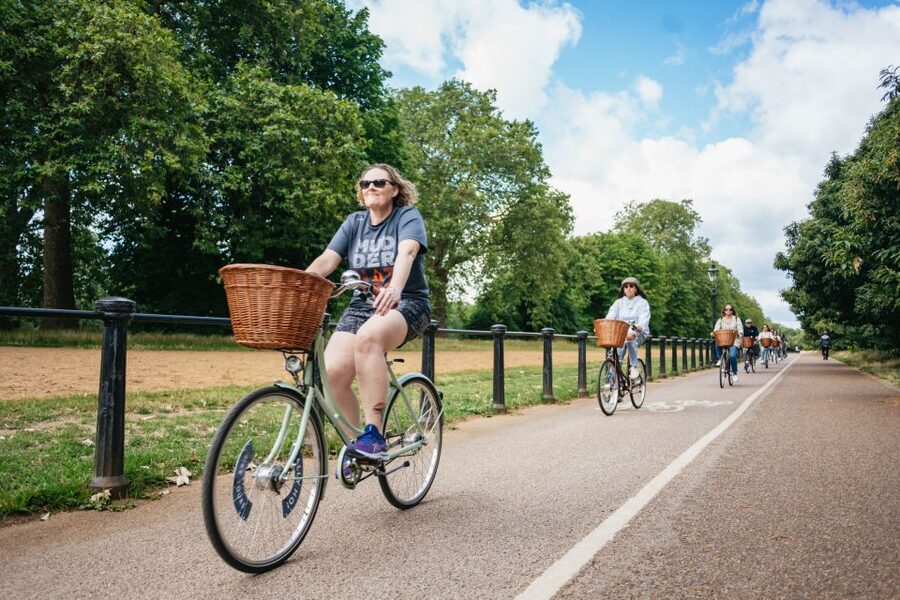 London: Landmarks & Secrets Bike Tour with Pub & Street Art - Who will enjoy this ride most