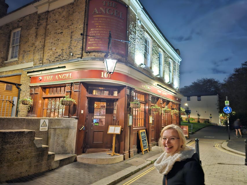 London: Pilgrims and Pirates Historical Pub Tour - What the four pub stops really add