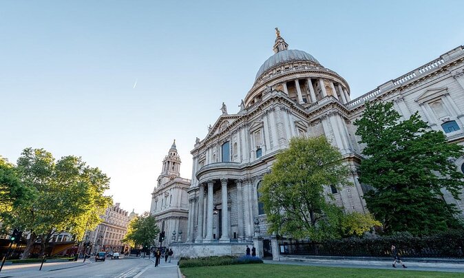 London Small Group Tour of Historical Pubs - What the $40.22 price really covers
