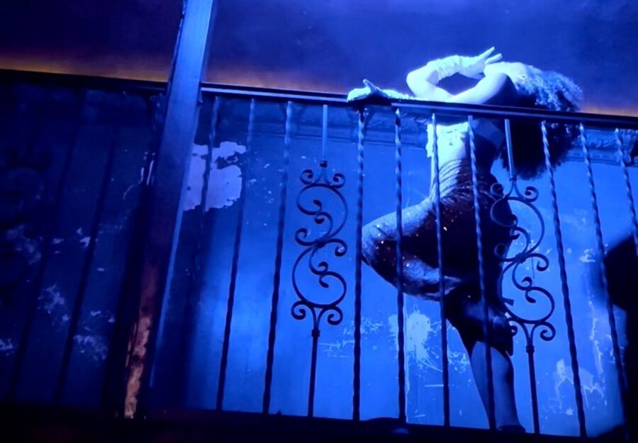 Los Angeles: Speakeasy Bar Hopping Tour with Drink - Second stop: circus games and tarot cards