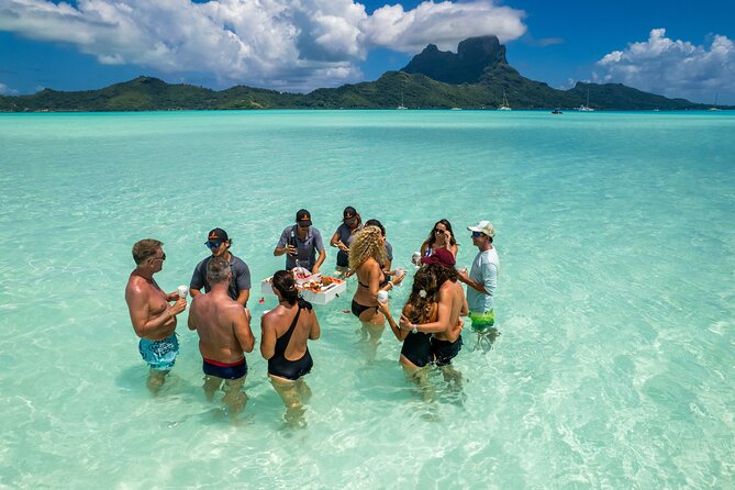 LUXURY Catamaran Bora Bora : Sailing, Snorkeling & Floating Bar - The morning transfer to Vitamin Sea