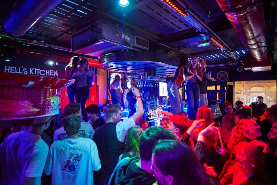 Lyon: Riviera Bar Crawl Party with Free Shots and Vip Entry - Moving through Lyon’s bars