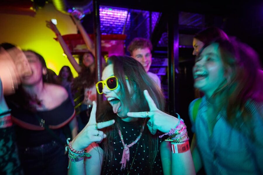 Lyon: Riviera Bar Crawl Party with Free Shots and Vip Entry - What the $23 price really buys
