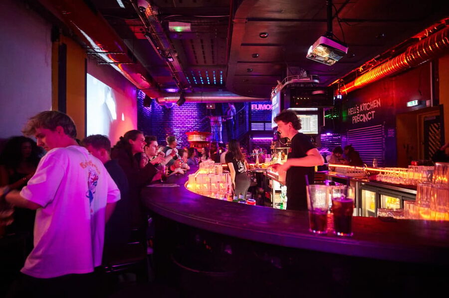 Lyon: Riviera Bar Crawl Party with Free Shots and Vip Entry - Handling an unpredictable city night