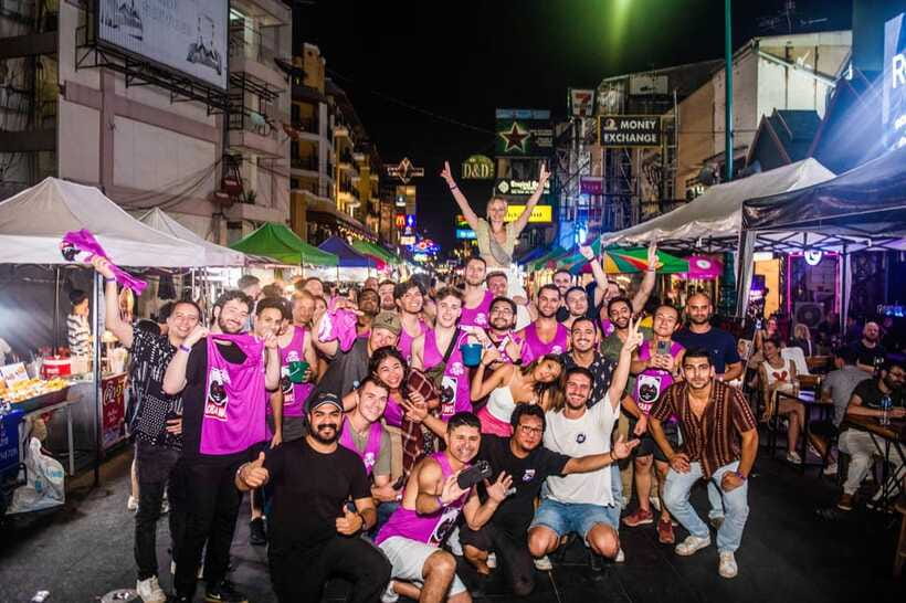 Mad Monkey Bangkok Pub Crawl - Best Friend, the first Khao San Road stop