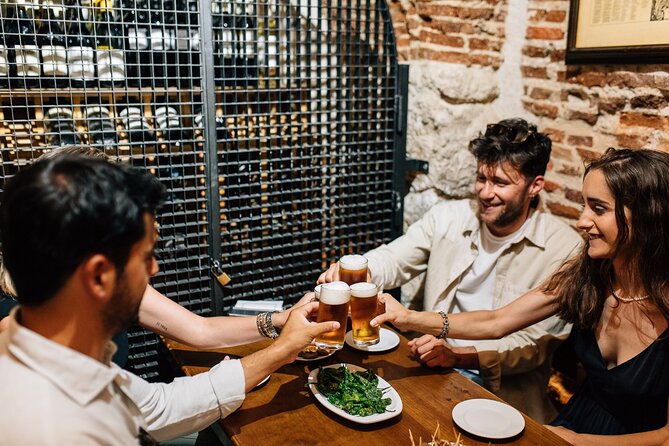 Madrid Local Tapas, Wine Bars & Flamenco Show - The Literary Quarter and Calle de las Huertas