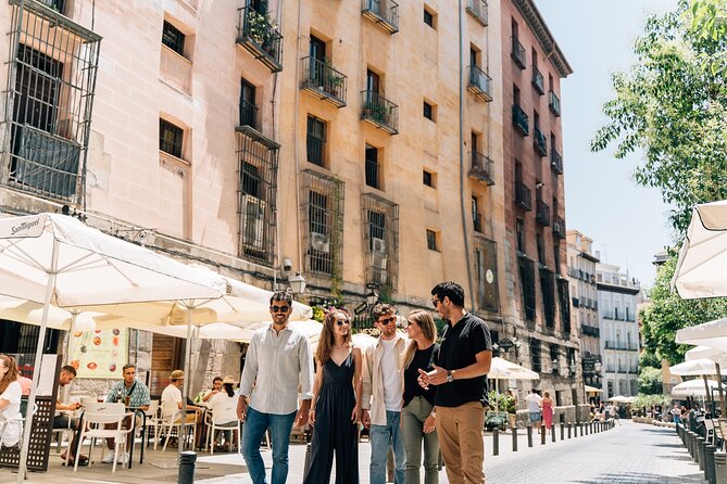 Madrid Local Tapas, Wine Bars & Flamenco Show - The flamenco show and the long gap before it