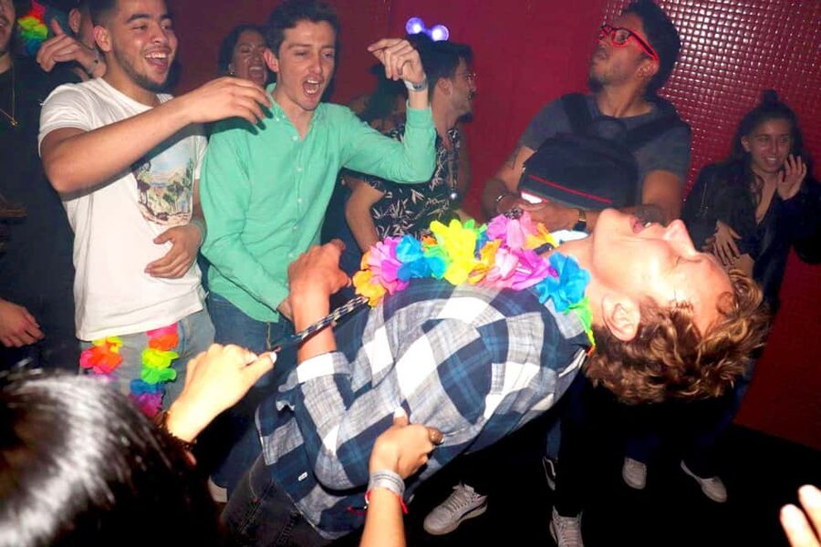 Madrid: Top Pub Crawl with Drinks and Free Nightclub Entry - Who should book this Madrid pub crawl?