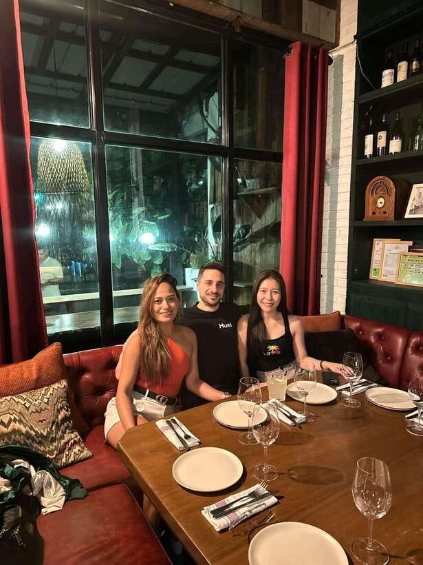 Makati Hidden Bars and Rooftop Bars with Venus - Second stop: house and techno in a club setting