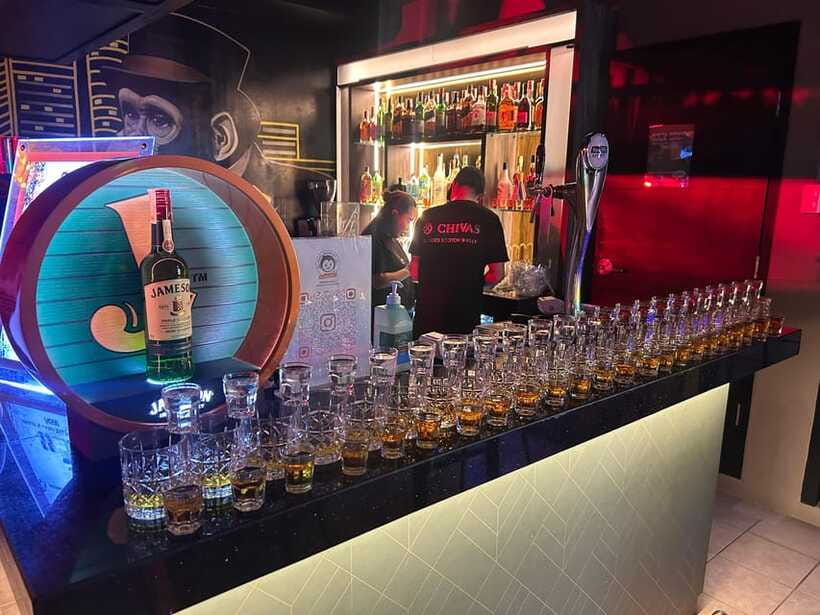 Makati Pub Crawl with Optional City Tour - 12:30 AM: Annex House in Poblacion