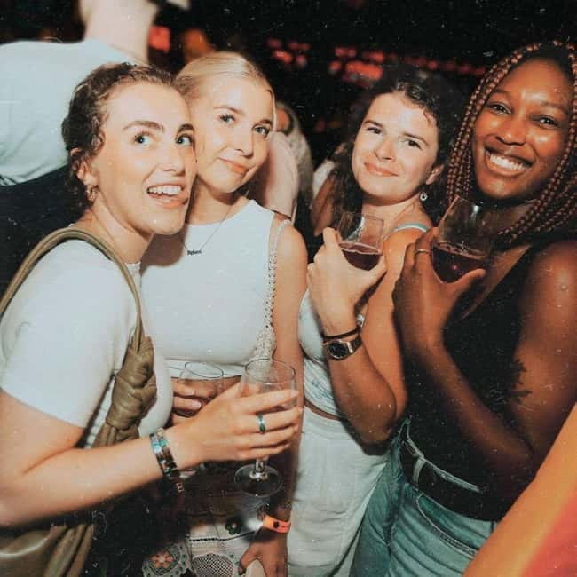 Málaga: Pub Crawl Málaga Madness - Key points to know before you book