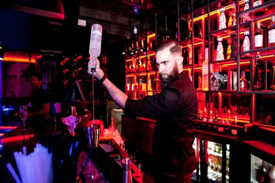 Marbella: Puerto Banus Night Life Walking Tour - Key points to know before booking