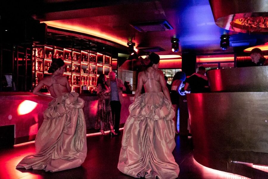 Marbella: Puerto Banus Night Life Walking Tour - The atmosphere can change from live music to late-night dancing