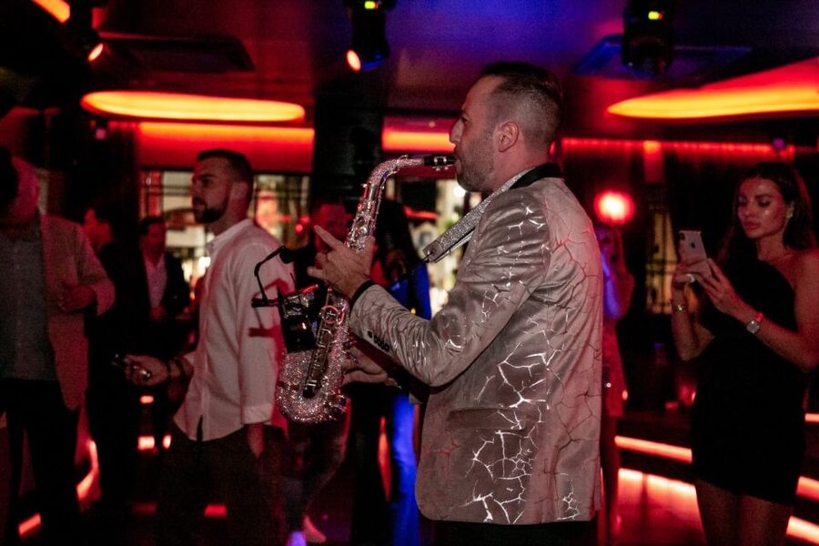 Marbella: Puerto Banus Night Life Walking Tour - Should you book the Puerto Banus nightlife tour?