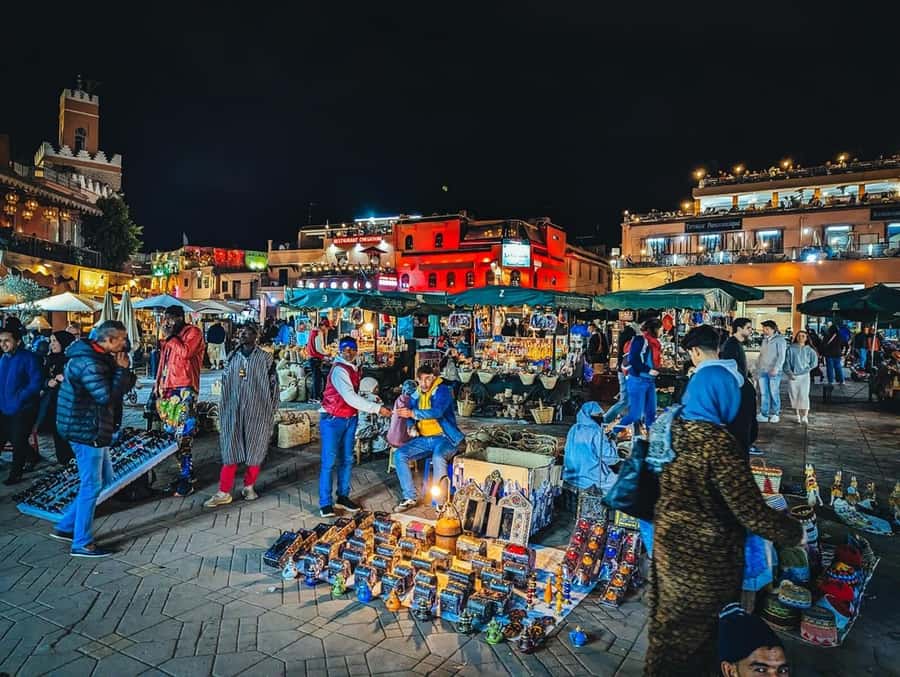 Marrakech: Souk by Night Medina Guided Walking Tour. - What to know before you meet the guide