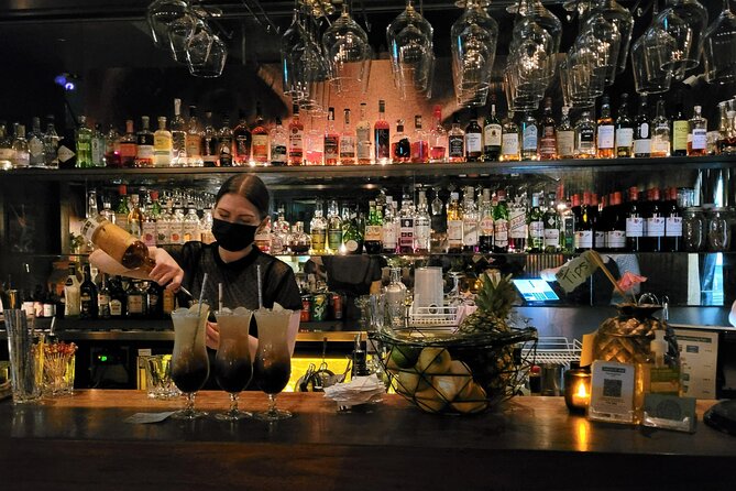 Melbourne: Hidden Bar and Cocktail Tour - Second and third bars: contrasting rooms and cocktail choices