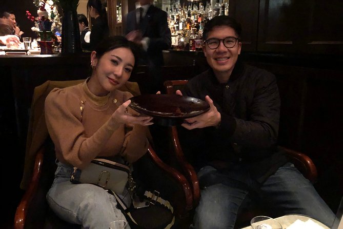 《MEMBERS-ONLY-BAR-HOPPING》Discover Your Special Whiskey in Tokyo! - Stop one: a tiny bar with room for careful matching