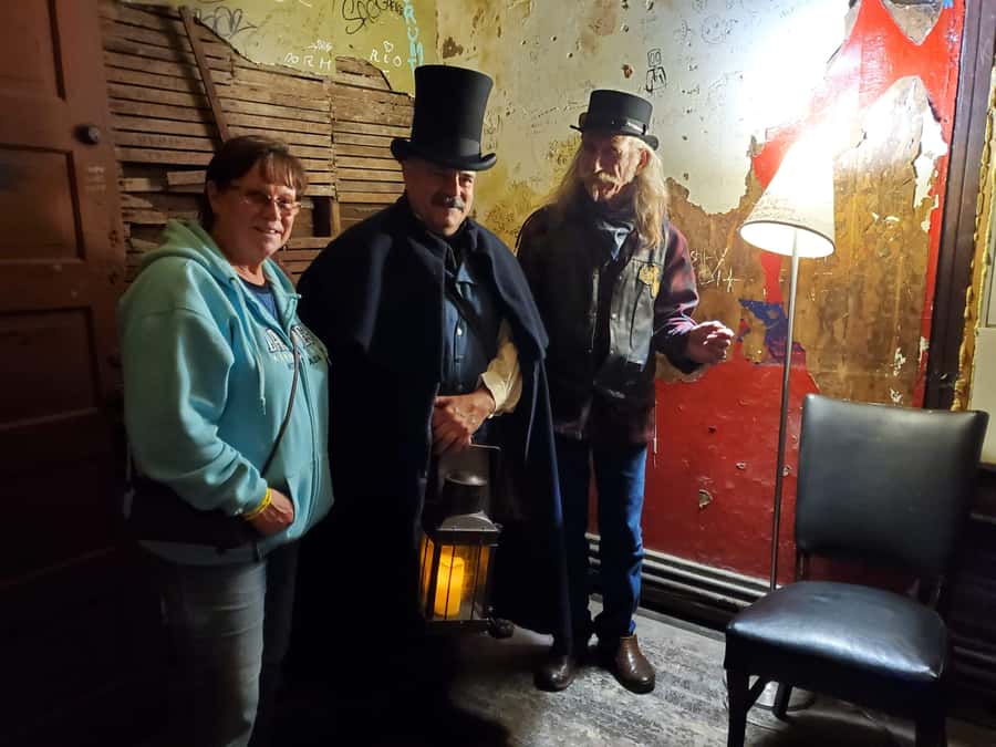 Memphis: Drinking Spirits with Spirits Haunted Pub Crawl - Why this Memphis pub crawl feels different