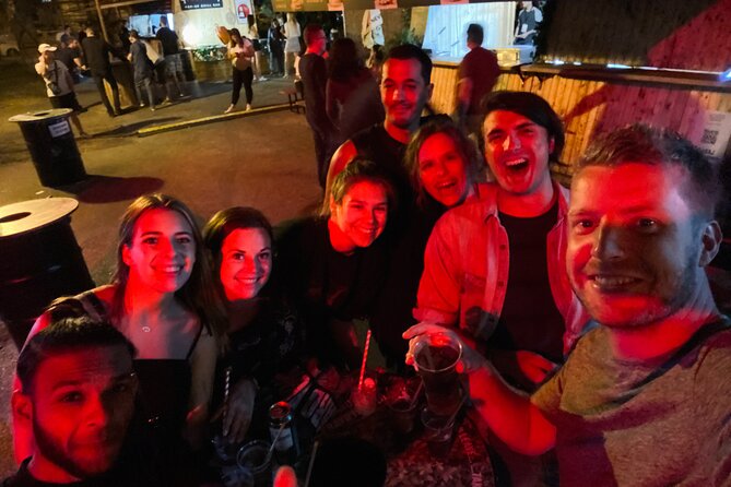 Mexico City Pub Crawl - Hosts who keep a large group together