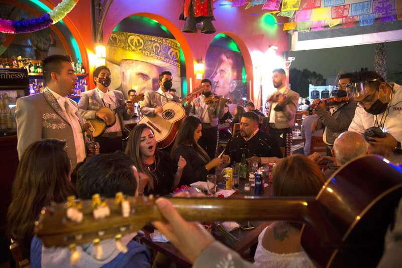 Mexico City: Traditional Mexican Bars of the Historic Center - La Mascota, a long-running Historic Center cantina
