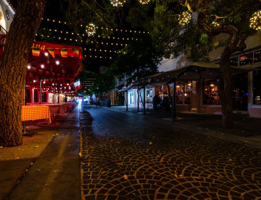 Miami: Ghosts, Boos and Booze Haunted Pub Crawl - How the storytelling shapes the evening