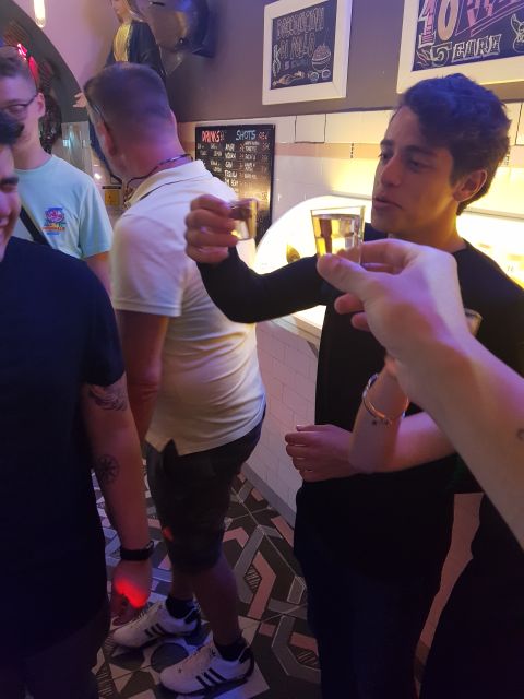 Milan: Bar-Hopping Tour with Welcome Drink - Key points at a glance