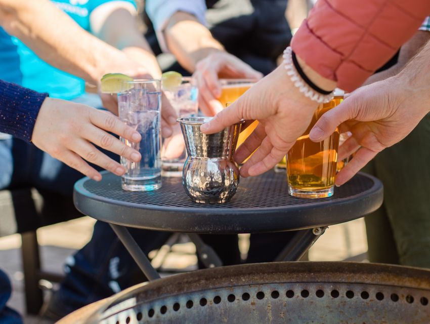 Minneapolis: History and 4-Bar Crawl Guided Walking Tour - What happens at the four bar stops
