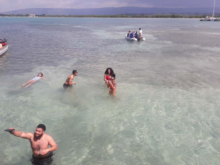 Montego Bay: 8-Hour Appleton & Pelican Bar Return Transfer - Who will enjoy this day most