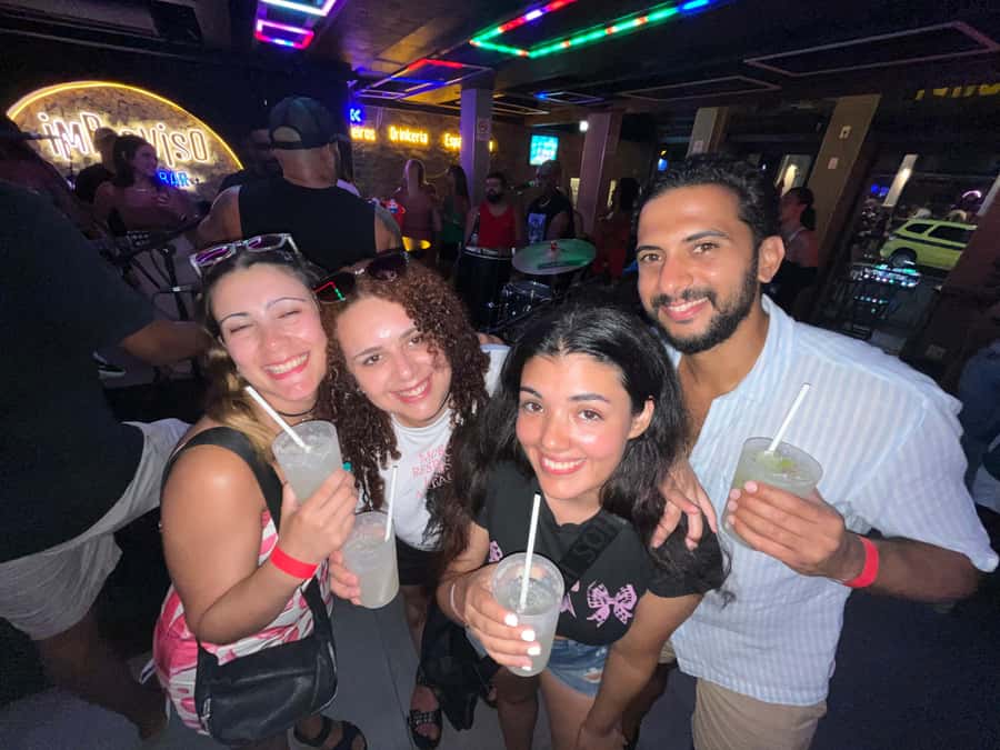 More than a Pub Crawl: An Authentic Night Experience in Rio - Two more music stops and a final dance venue